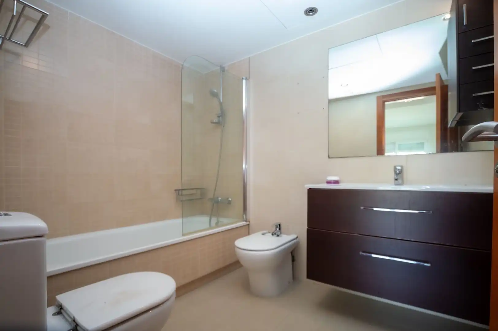 Bathroom of Flat for sale in Llagostera  with Air Conditioner, Terrace and Community pool