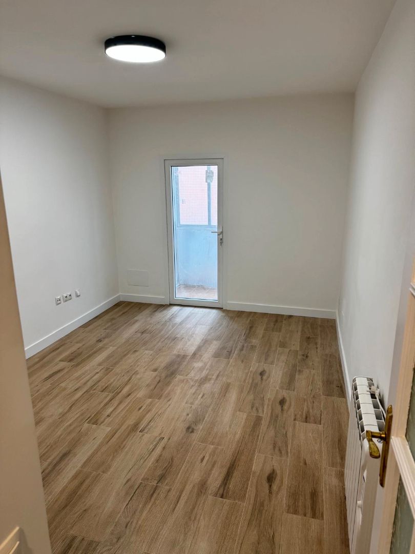 Flat for sale in Colmenar Viejo  with Heating, Terrace and Furnished