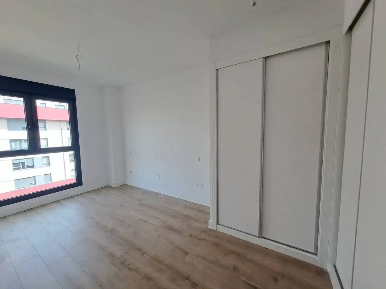 Dormitori de Pis en venda en Burgos amb Calefacció, Parquet i Terrassa