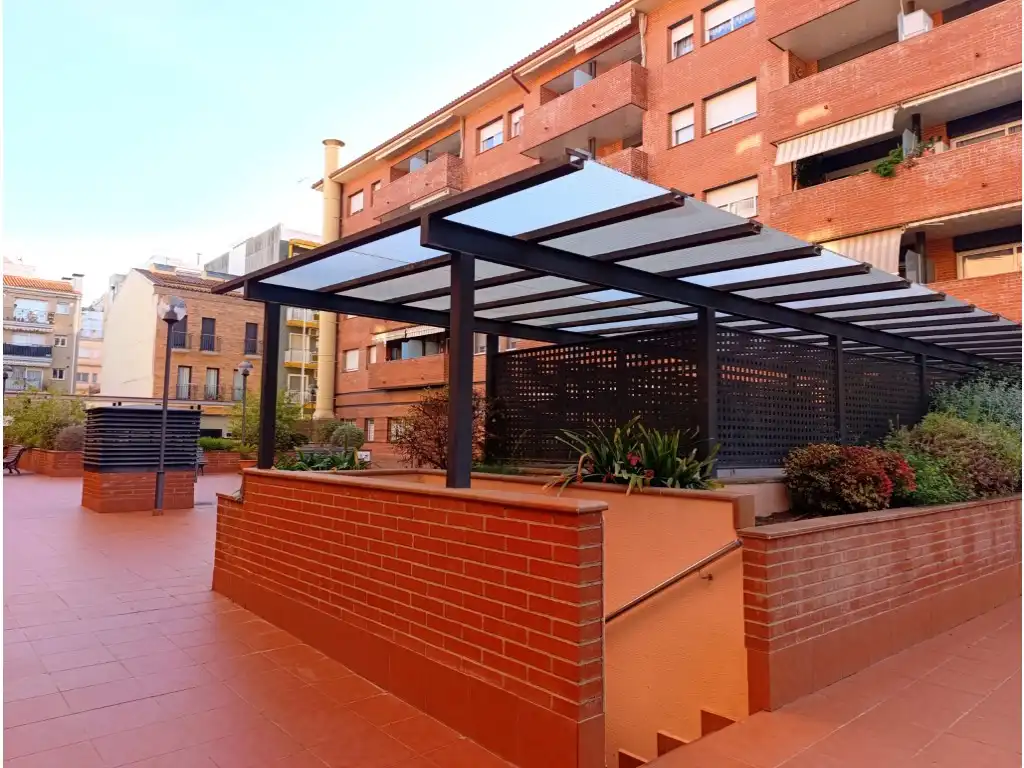 Piso con ascensor en venta en Avenida Mediterrani, imagen 3