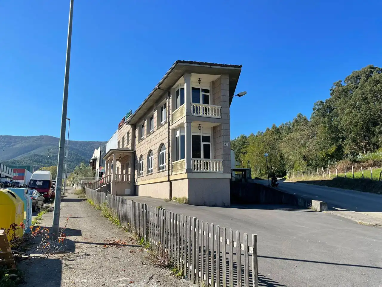 Vista exterior de Piso en venta en Castro-Urdiales con Calefacción