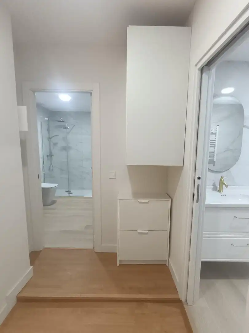 Badezimmer von Wohnungen zur Miete in Valladolid mit Klimaanlage, Heizung und Möbliert