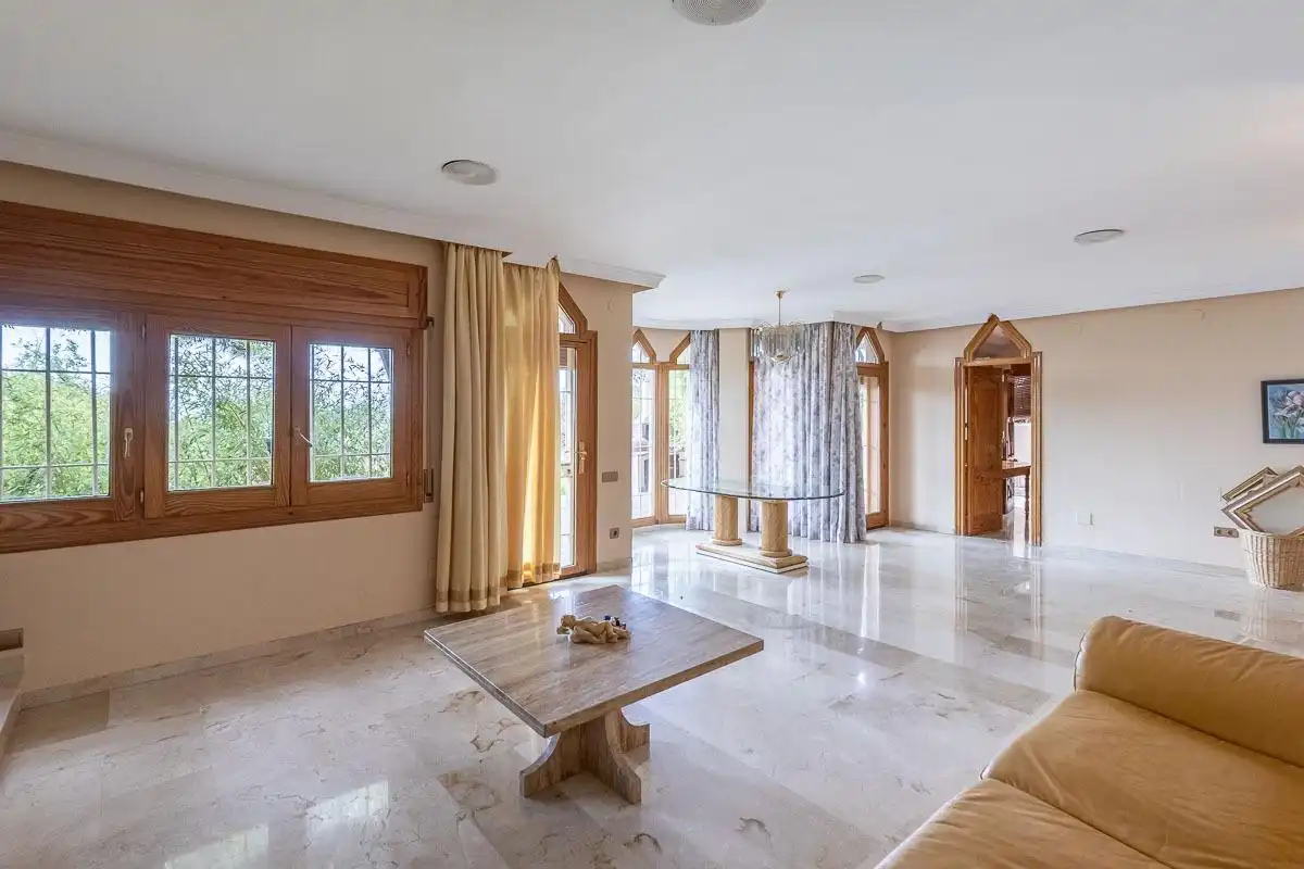 Chalet con terraza en venta en Avenida Monteluz 1, imagen 2