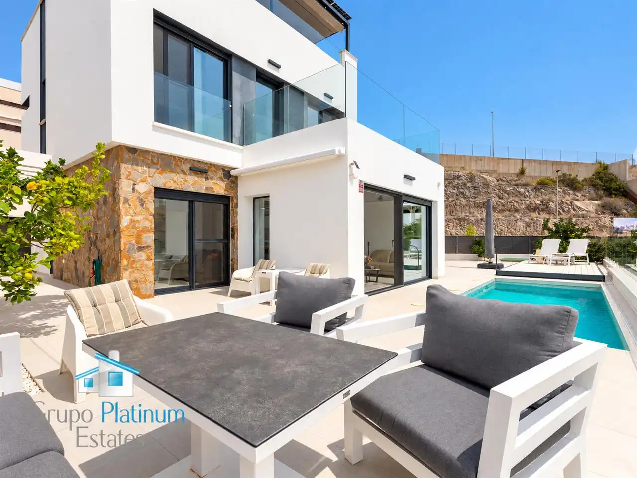 Villa con piscina in vendita a El Hornillo, imagen 4