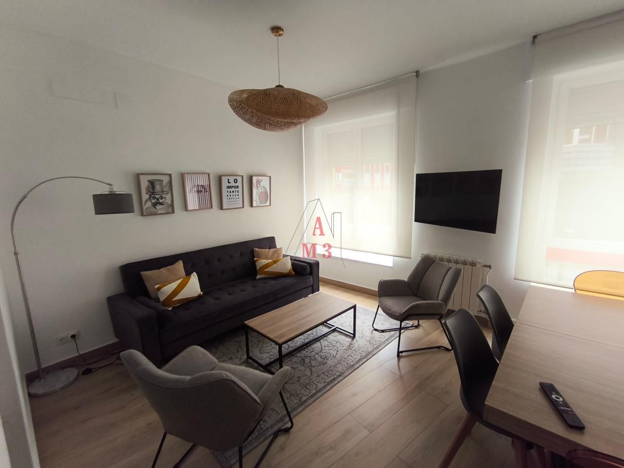 Living room of Flat for sale in León Capital   with Heating, Parquet flooring and Furnished