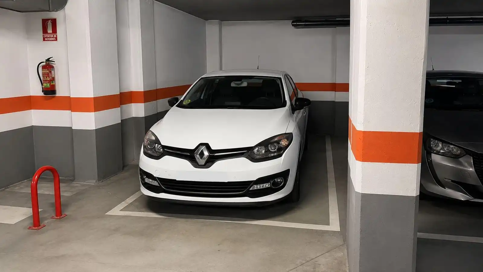 Parking of Flat for sale in Tres Cantos  with Heating, Parquet flooring and Terrace