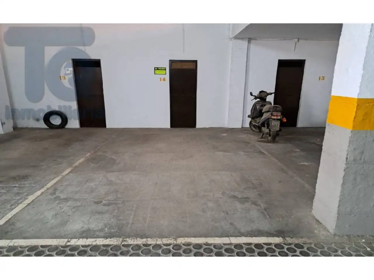 Parkplatz von Garage zum Verkauf in Granada