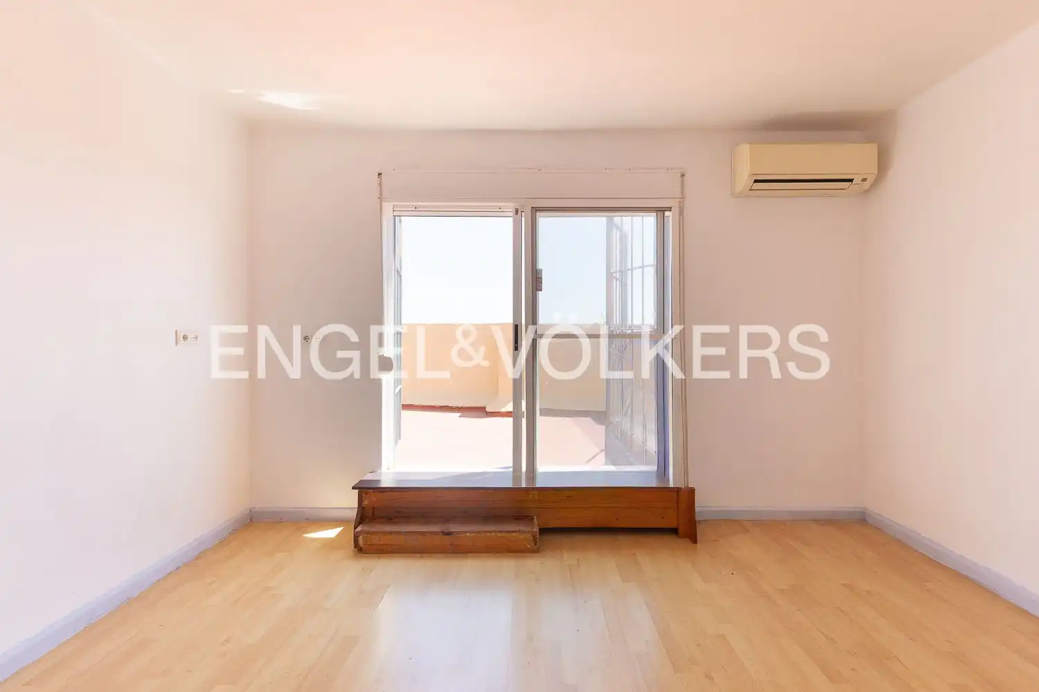 Terraza de Ático en venta en Valencia con Calefacción y Terraza