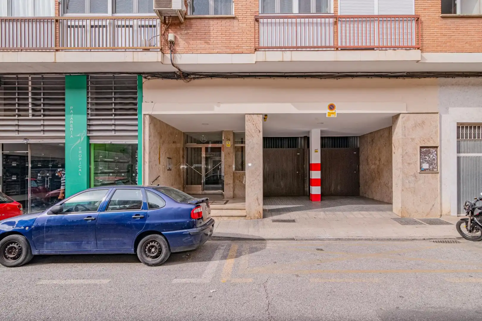 Parking de Piso en venta en Granada con Aire acondicionado, Calefacción y Balcón