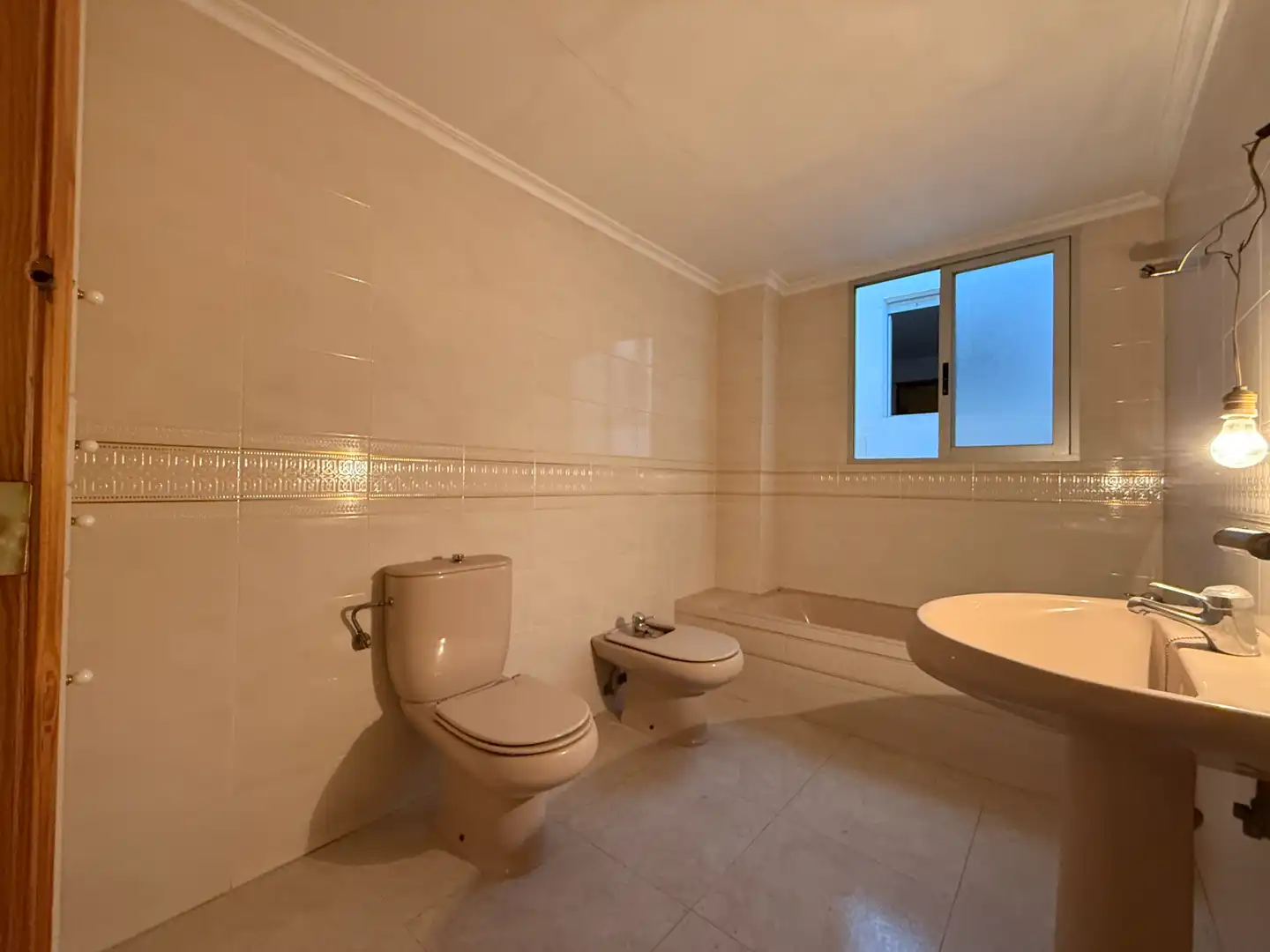 Bathroom of Detached homes for sale in Aielo de Malferit  with Air Conditioner, Private garden and Terrace
