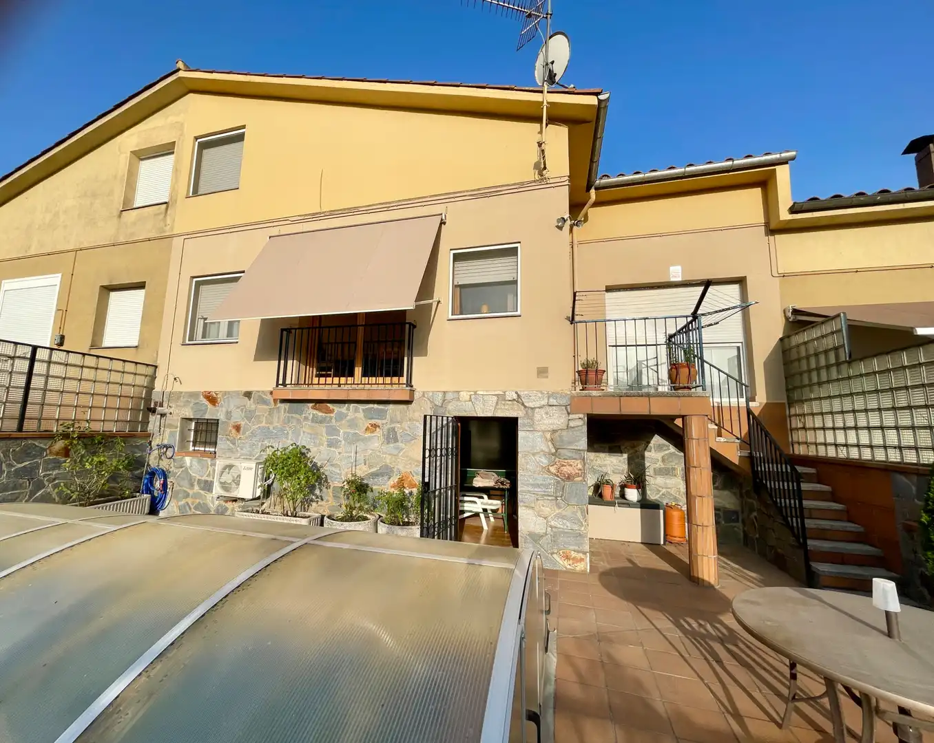 Vista exterior de Casa o chalet en venta en Sant Pau de Segúries con Aire acondicionado, Jardín privado y Terraza