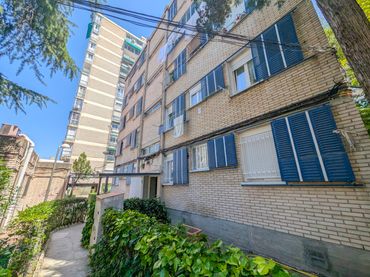 Flat with lift for sale in Calle del Mirlo