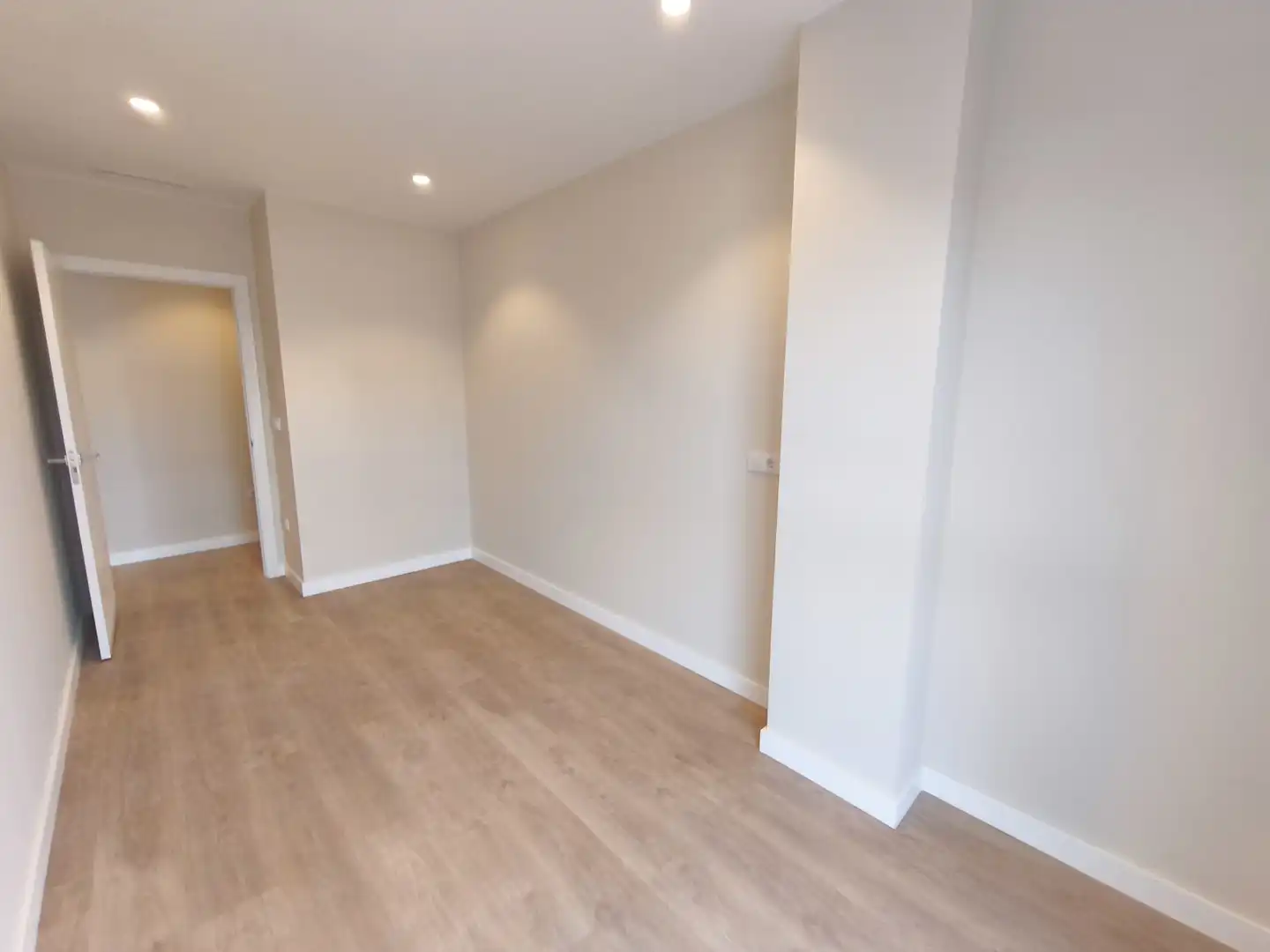 Apartamento en venta en Ourense Capital  con Aire acondicionado, Calefacción y Parquet