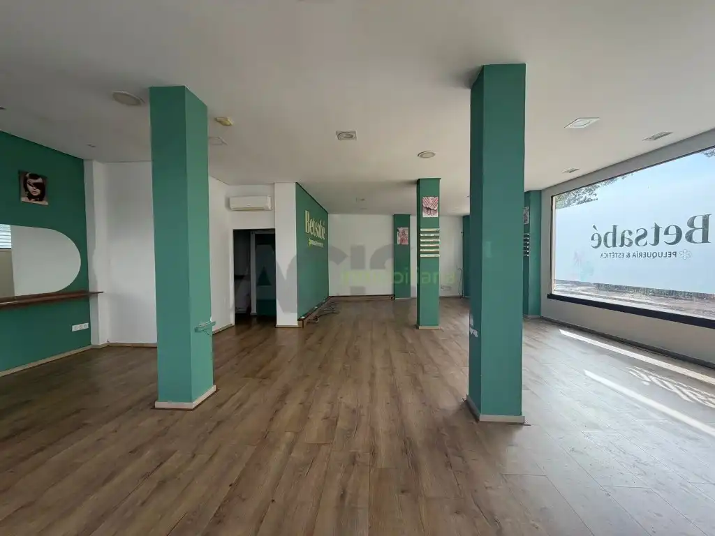 Commercial properties for rent in L'Alcúdia  with Air Conditioner