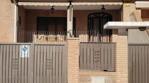Foto 4 de Casa adosada en venta en Parque de la Bombilla, Llíria