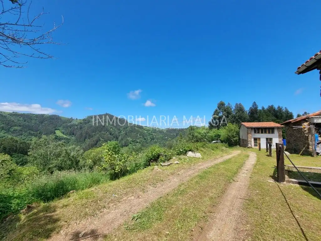 Casa o chalet en venta en Colunga con Jardín privado, Parquet y Terraza