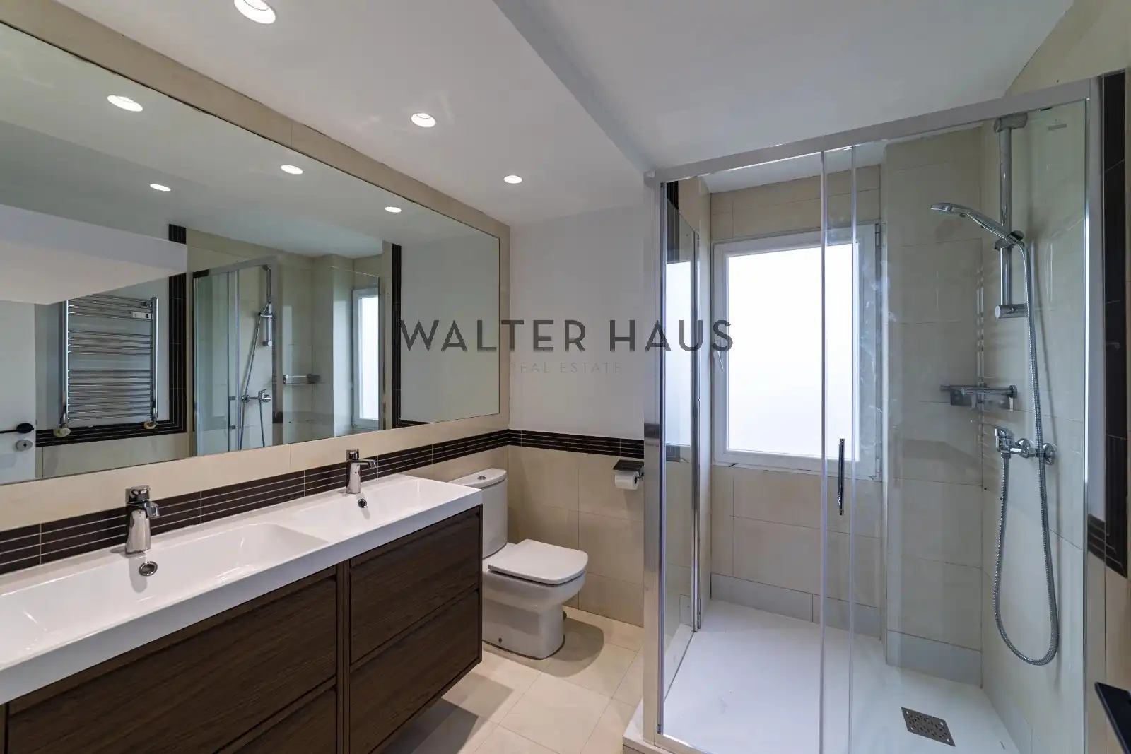 Baño de Piso de alquiler en Madrid con Aire acondicionado, Calefacción y Terraza