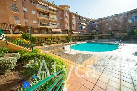 Planta baja de alquiler en Calle del Deporte, 2, Poniente-Norte - Miralbaida - Parque Azahara