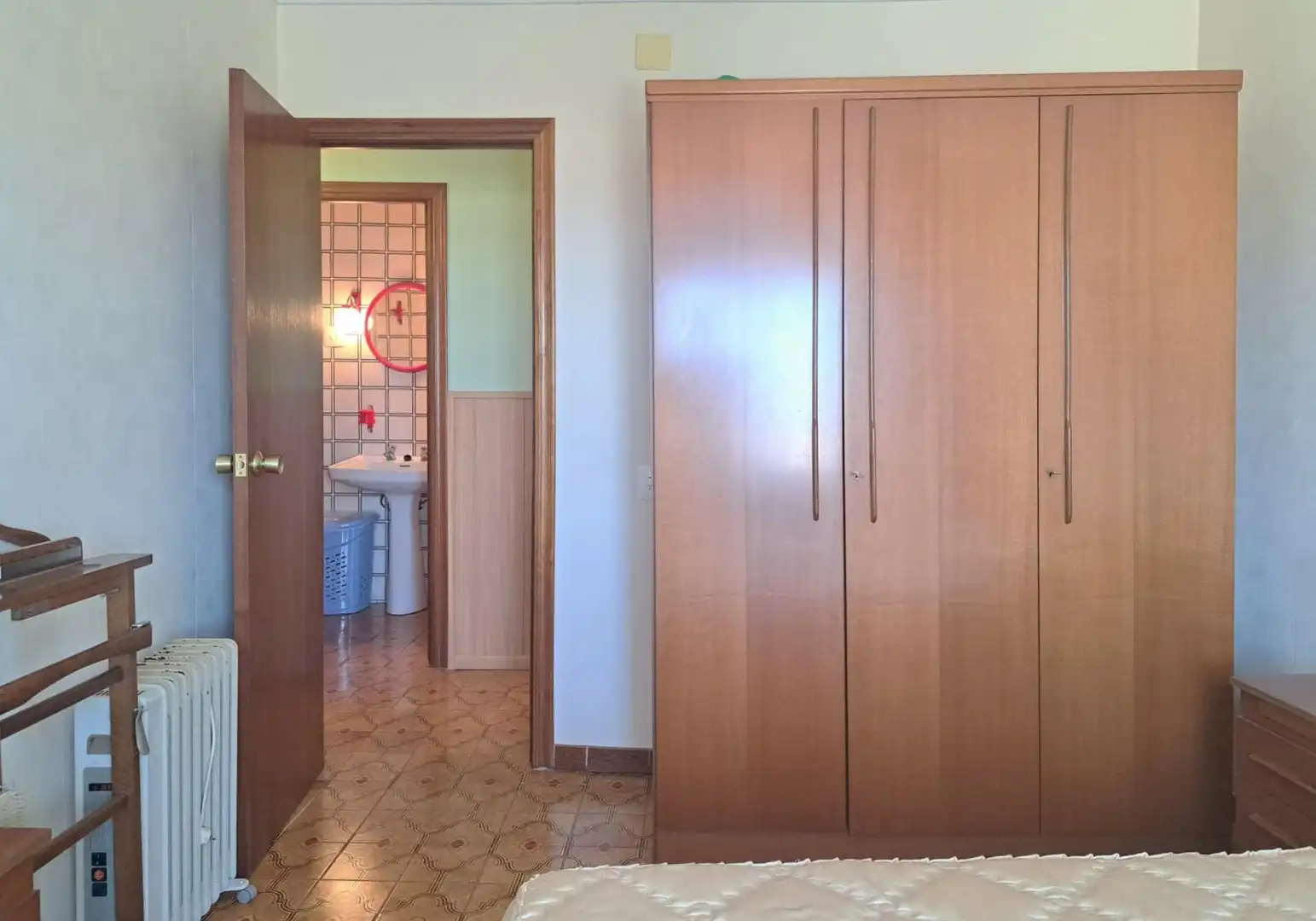 Bedroom of Houses for sale in Villargordo del Cabriel  with Terrace and Storage room