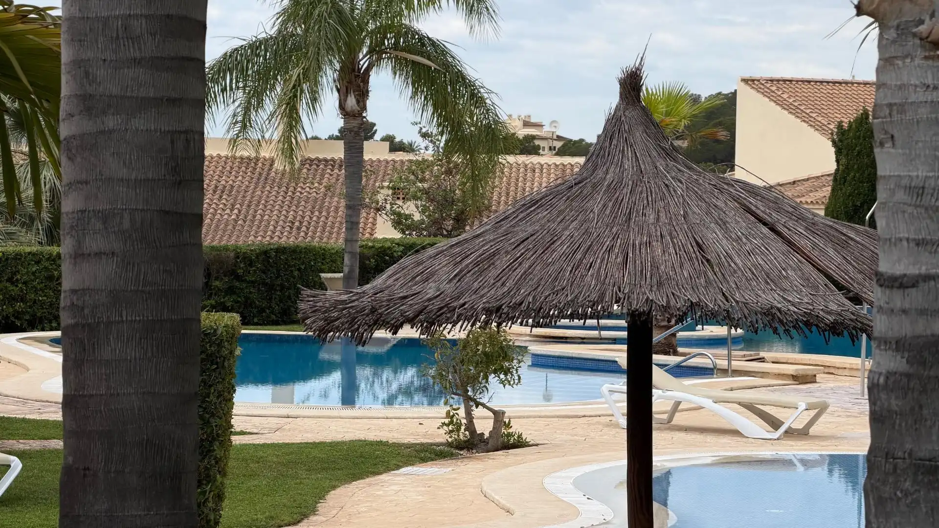 Swimming pool of Flat for sale in Altea