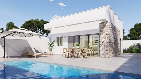 Descubre esta villa contemporánea en Sucina, Murcia, diseñada para quienes valoran la tranquilidad, el confort y un estilo de vida