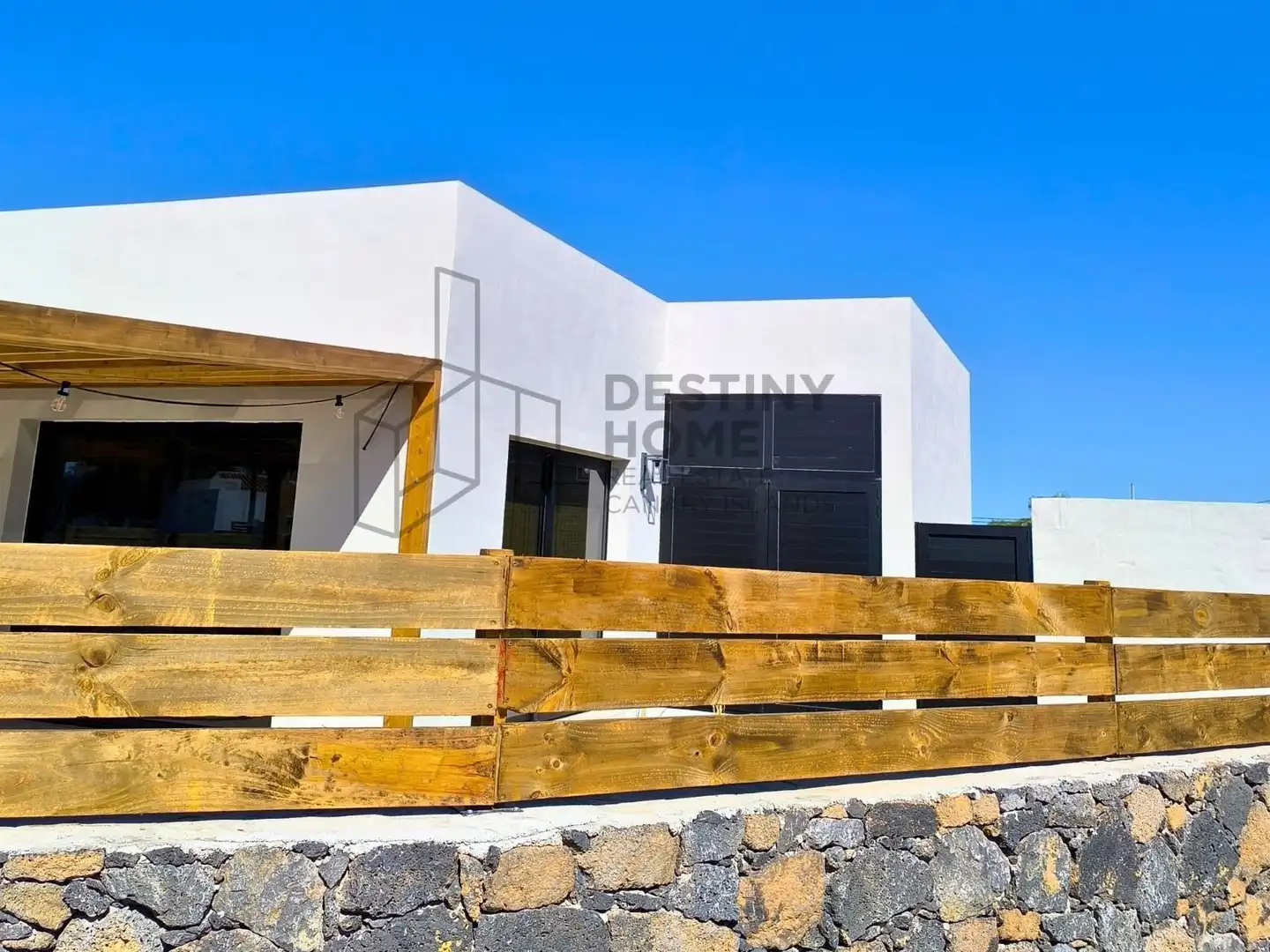 Detached house with pool for sale in Lajares, imagen 13