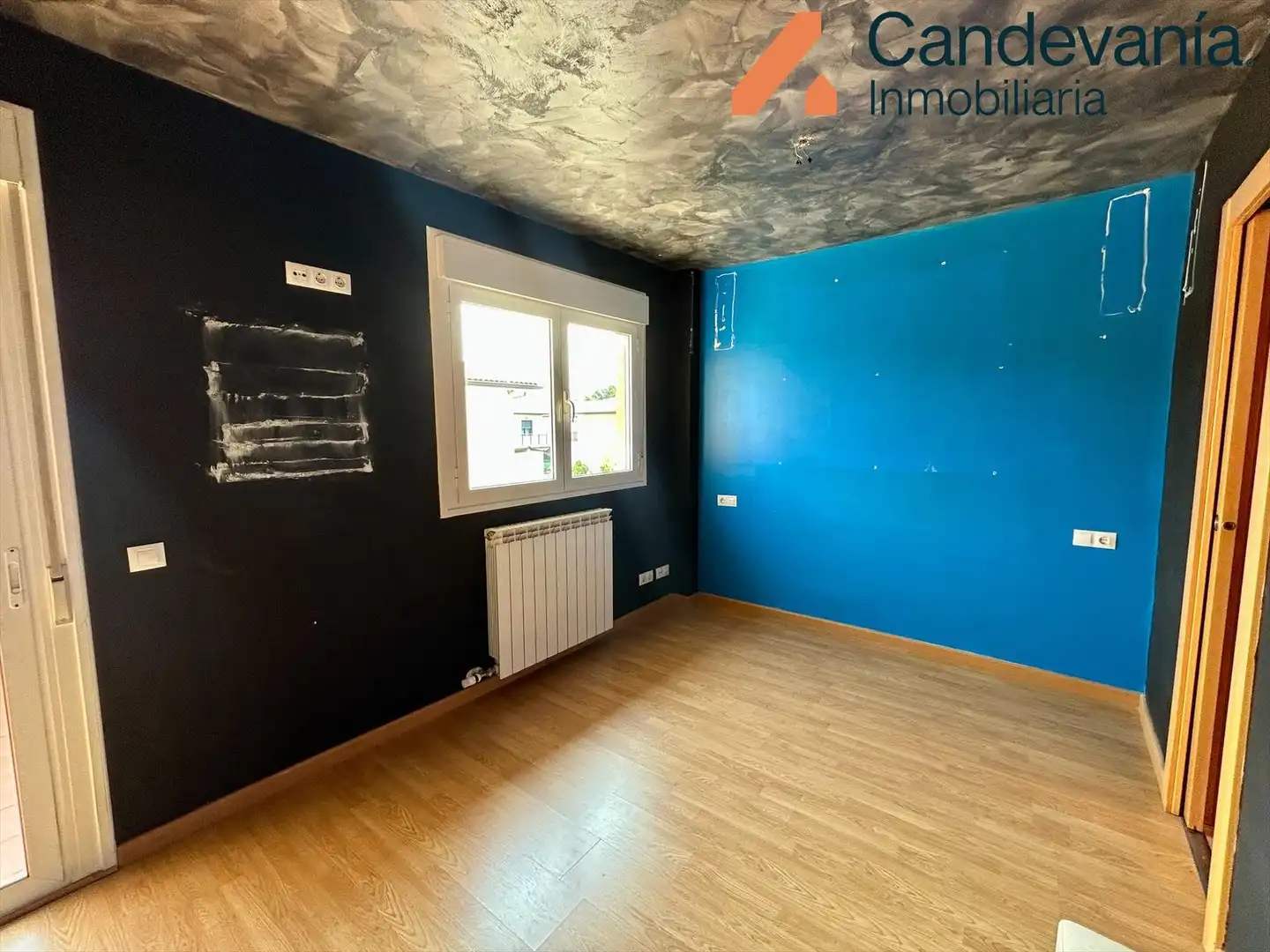 Habitación de Casa adosada en venta en Zuera con Calefacción, Jardín privado y Parquet