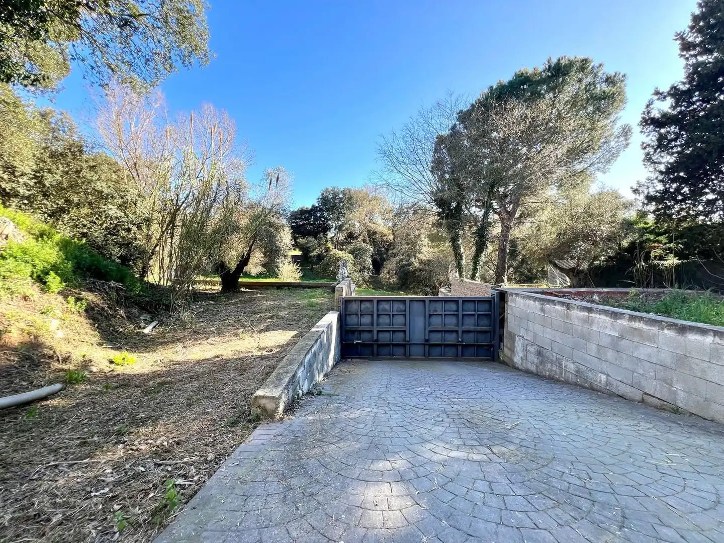 Vista exterior de Casa o xalet en venda en Sant Celoni amb Aire condicionat, Calefacció i Jardí privat