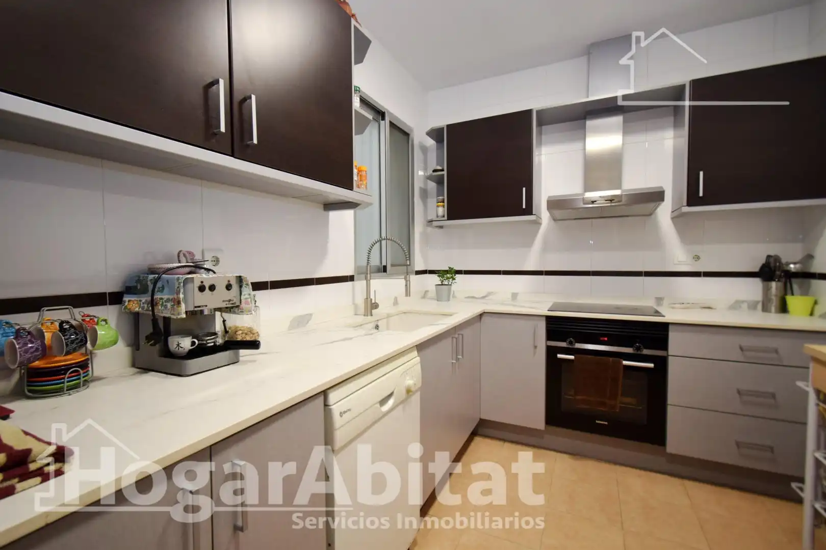 Kitchen of Flat for sale in Vilamarxant  with Air Conditioner, Terrace and Storage room