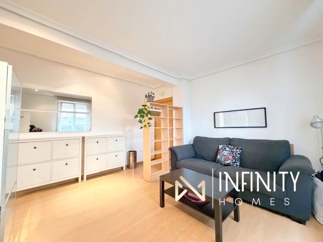 Sala de estar de Piso de alquiler en Bilbao  con Calefacción y Terraza