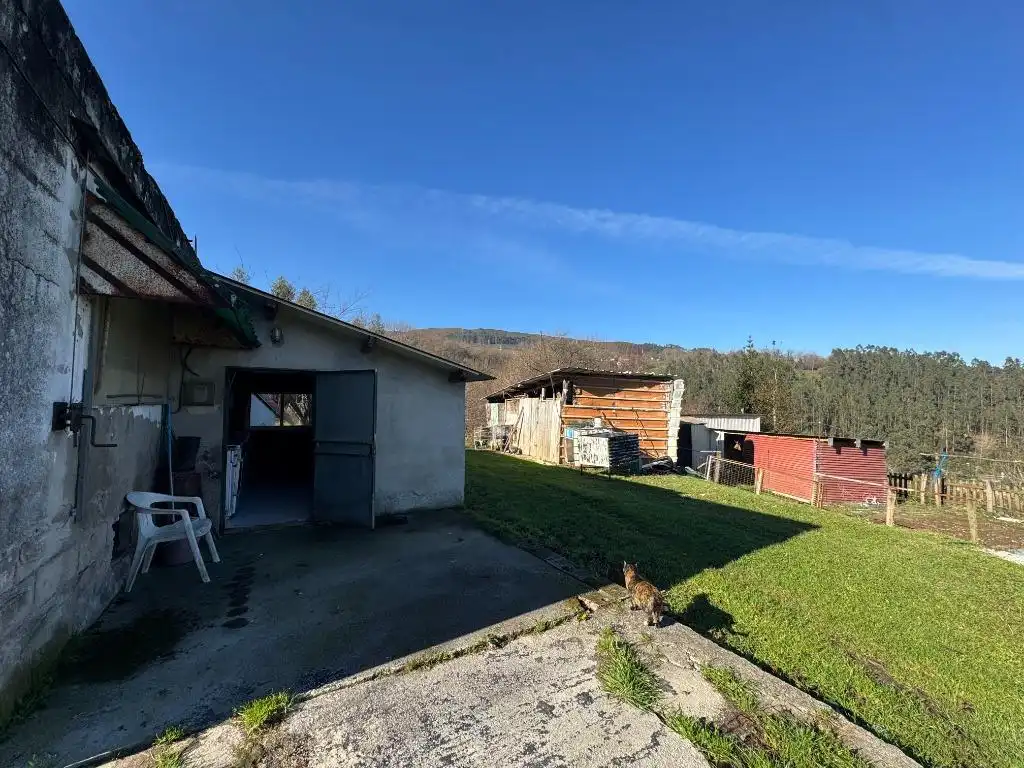 Residential zum Verkauf in Los Corrales de Buelna 