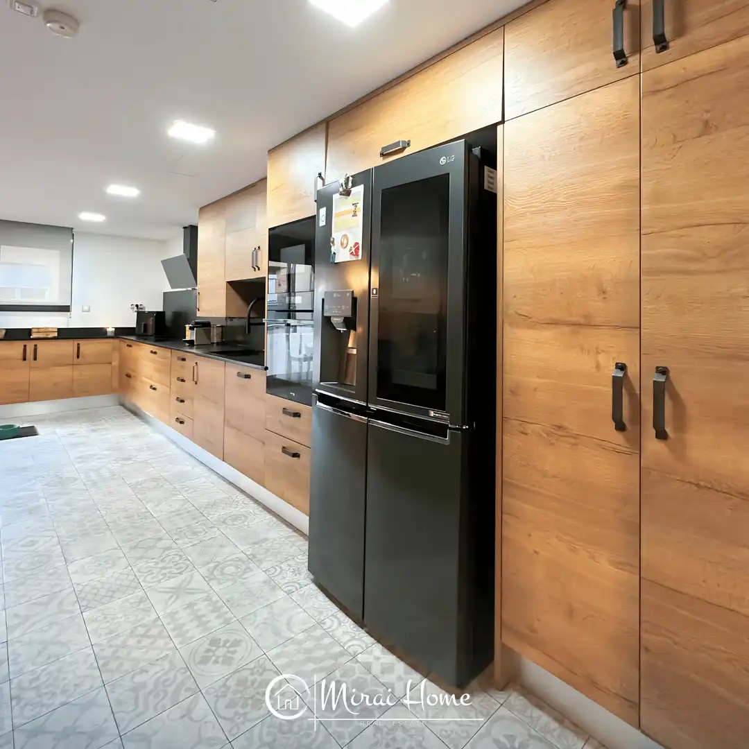 Cuina de Dúplex en venda en Santa Coloma de Gramenet amb Aire condicionat, Calefacció i Parquet