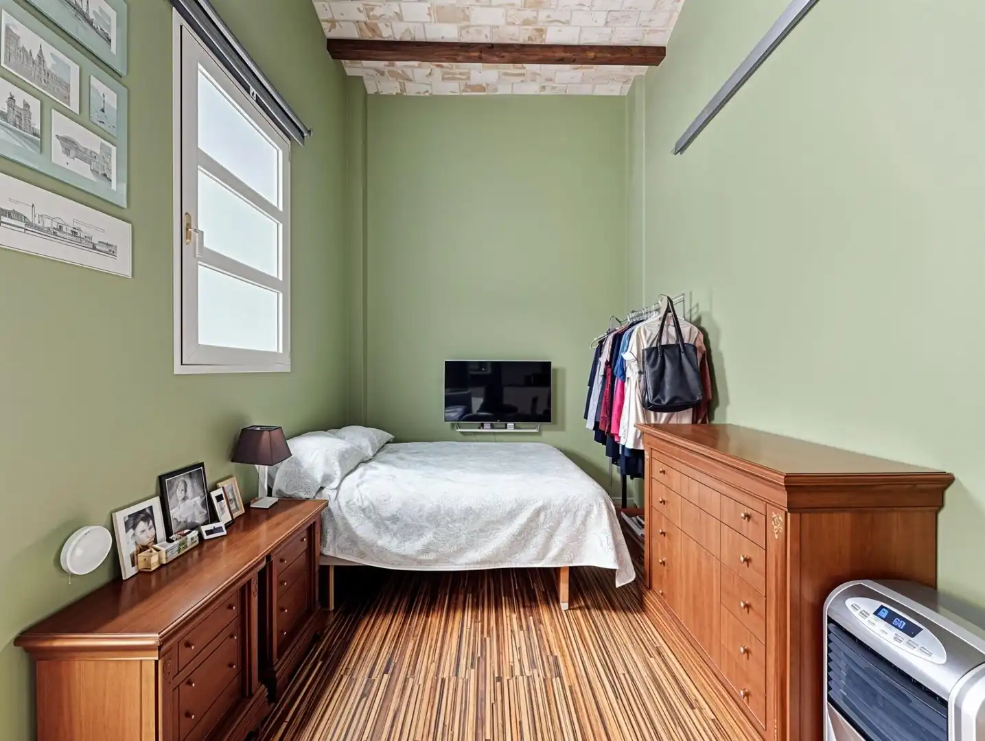Bedroom of Houses for sale in Valencia  with Air Conditioner, Heating and Parquet flooring