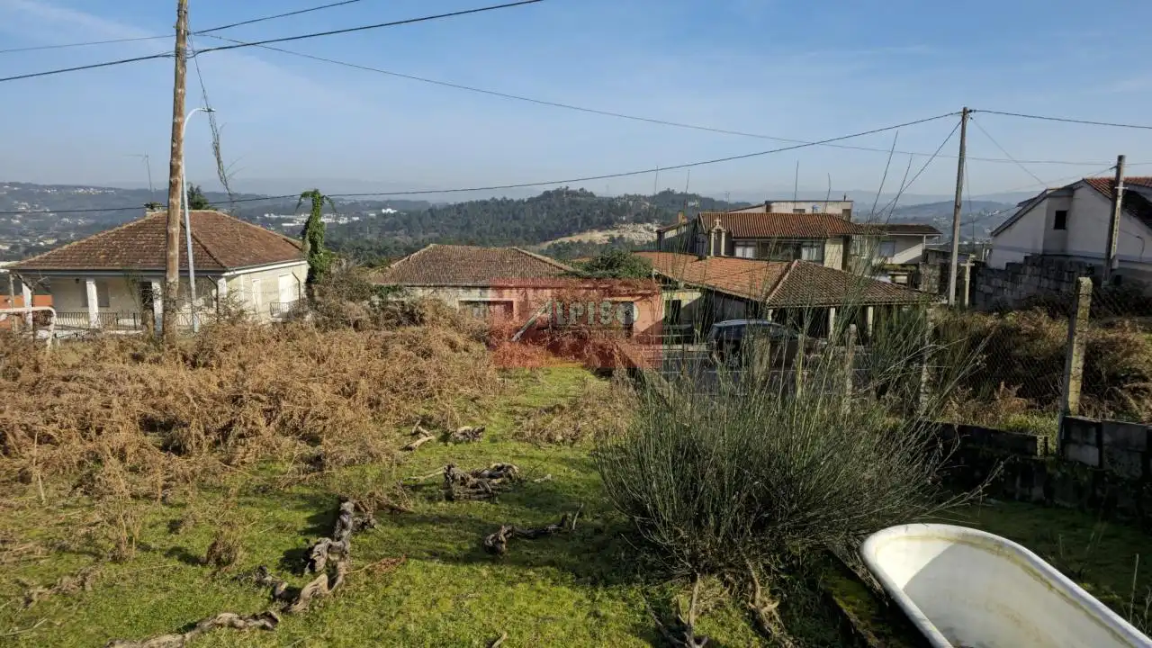 Residencial en venta en San Cibrao das Viñas