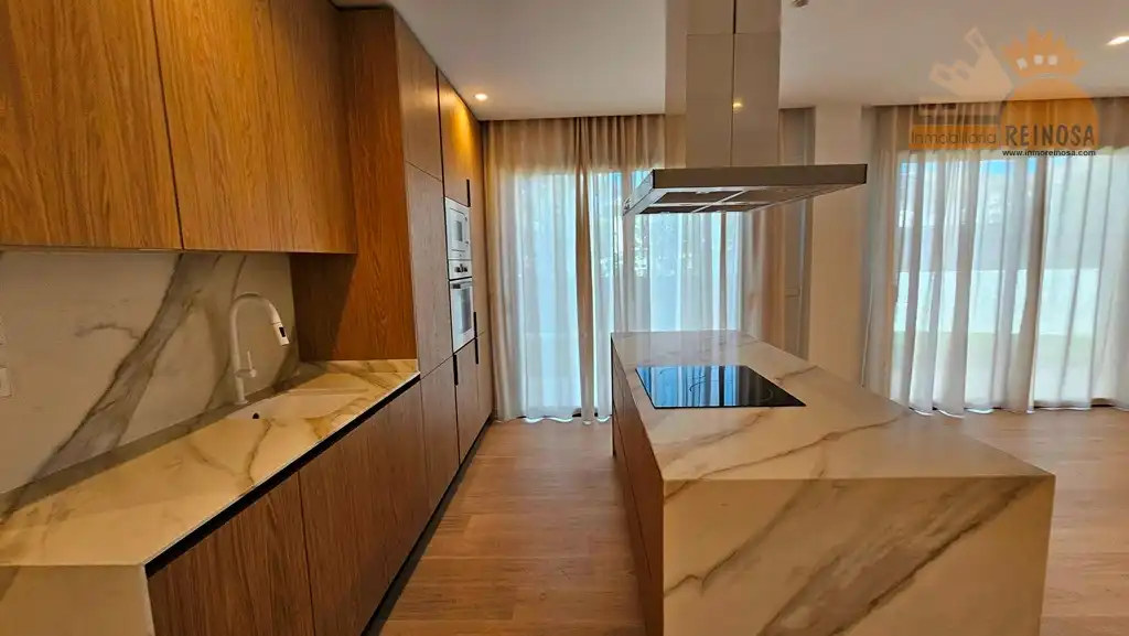 Cocina de Planta baja en venta en Molina de Segura con Aire acondicionado, Jardín privado y Parquet