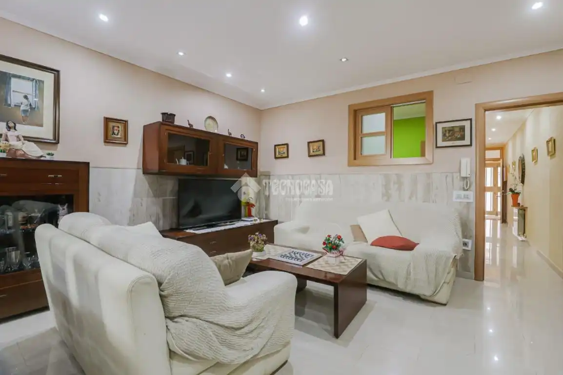 Living room of Flat for sale in Terrassa  with Air Conditioner, Heating and Terrace