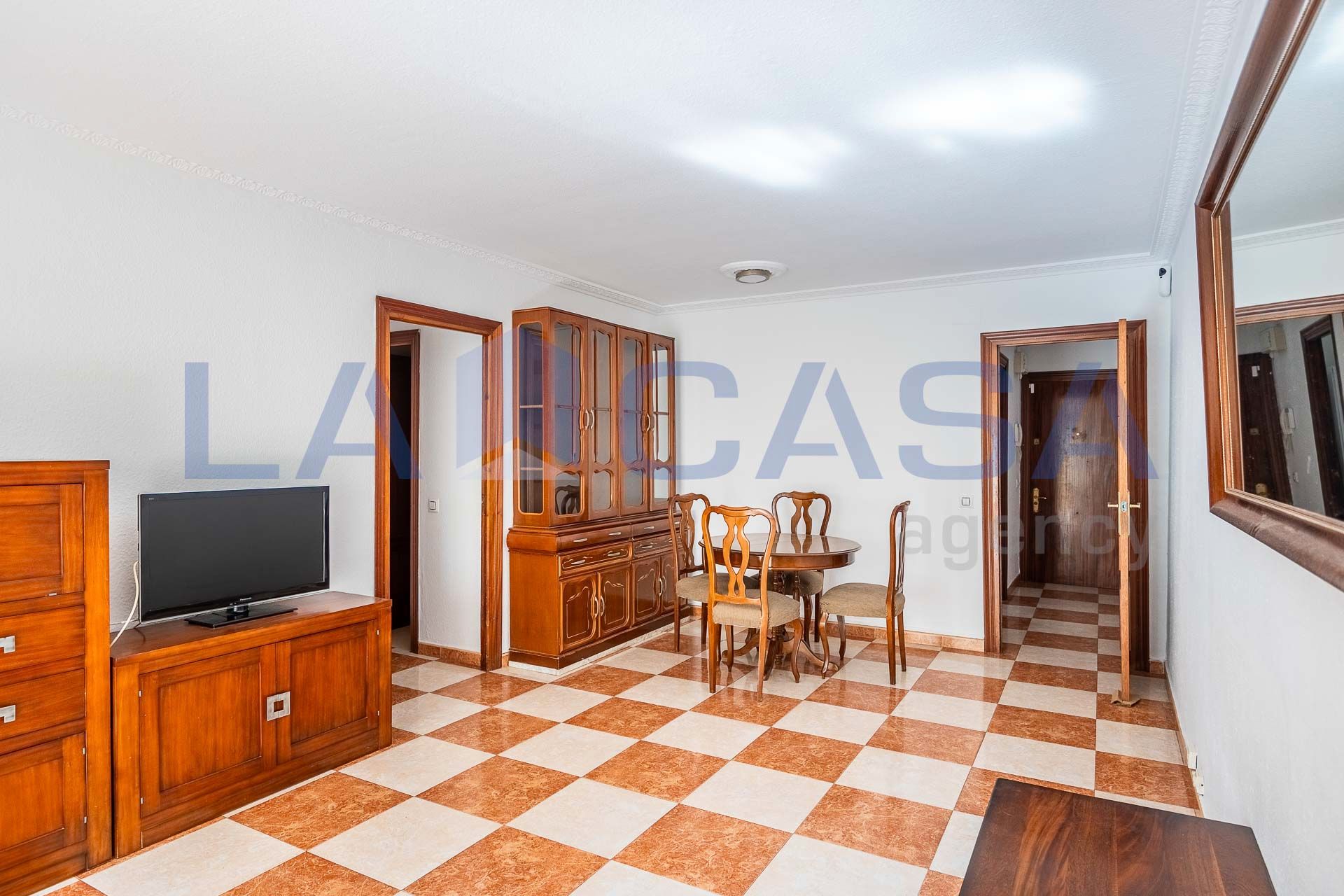 Dormitori de Pis en venda en  Sevilla Capital amb Terrassa