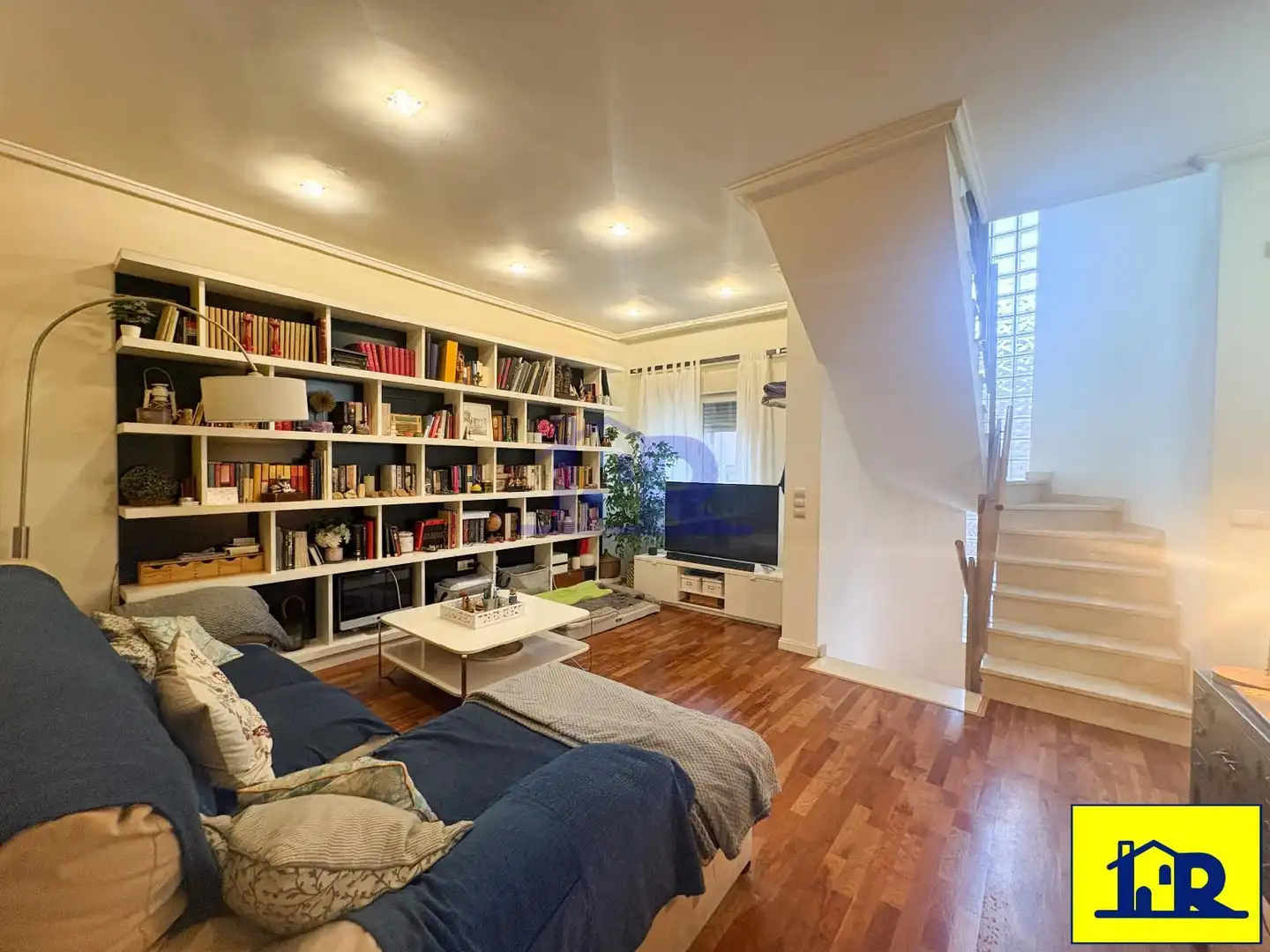 Living room of Detached homes for sale in Cuenca  with Air Conditioner, Heating and Swimming Pool