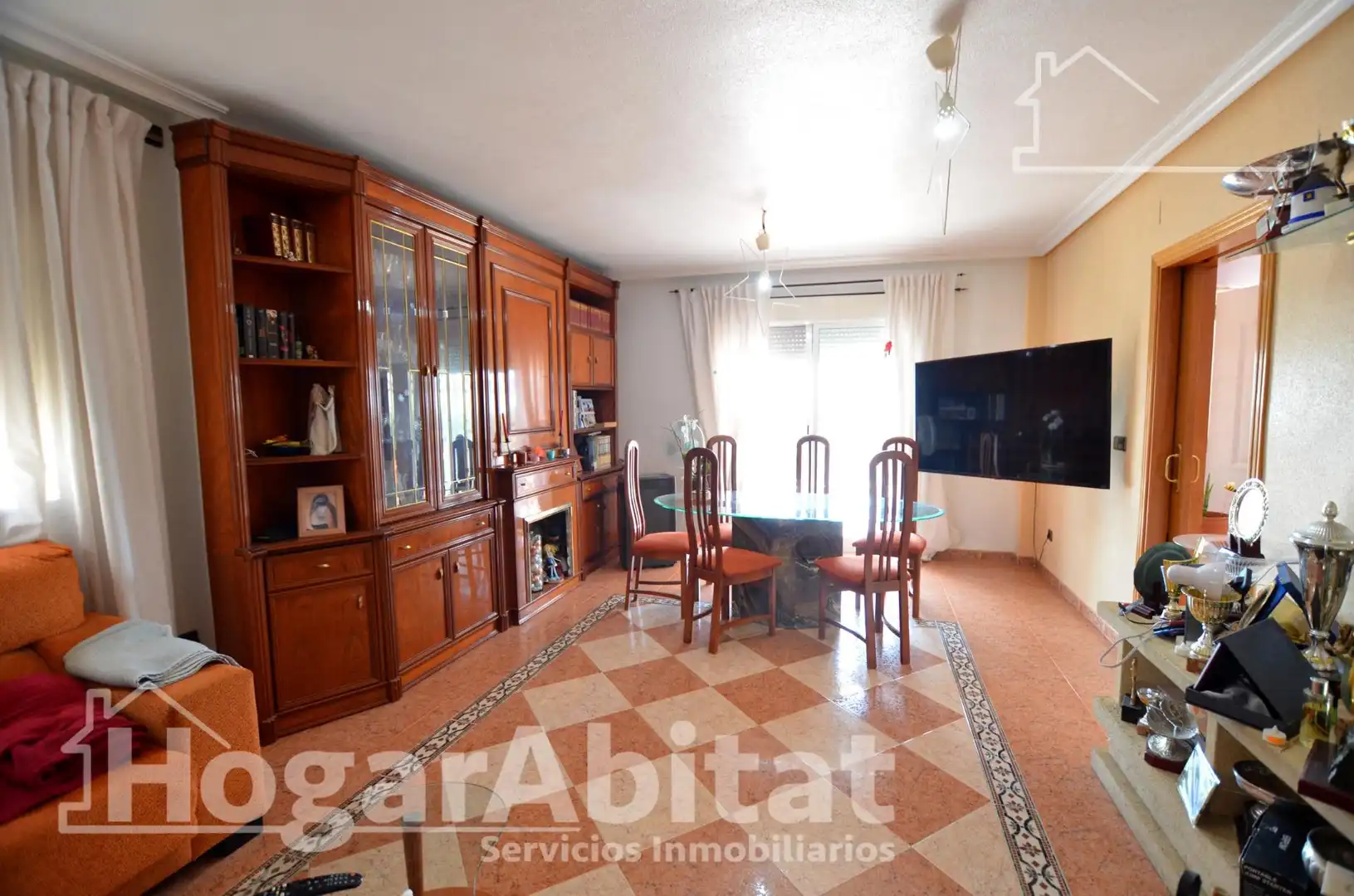 Sala d'estar de Casa o xalet en venda en Alicante / Alacant amb Calefacció, Jardí privat i Terrassa