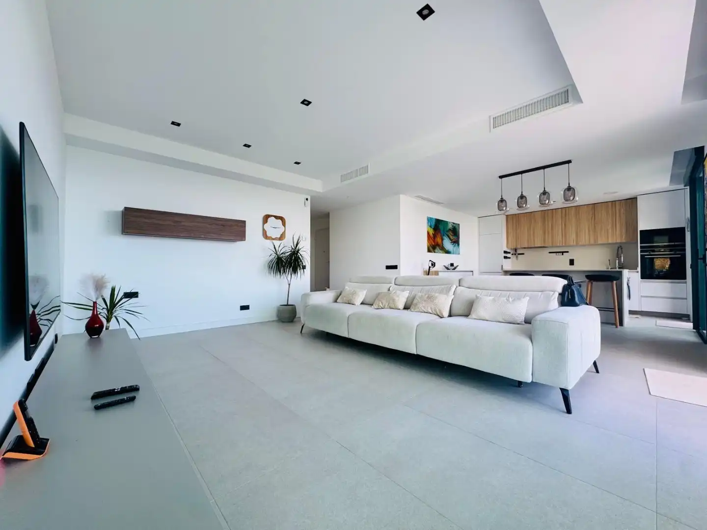 Sala de estar de Ático en venta en Marbella con Aire acondicionado, Terraza y Balcón