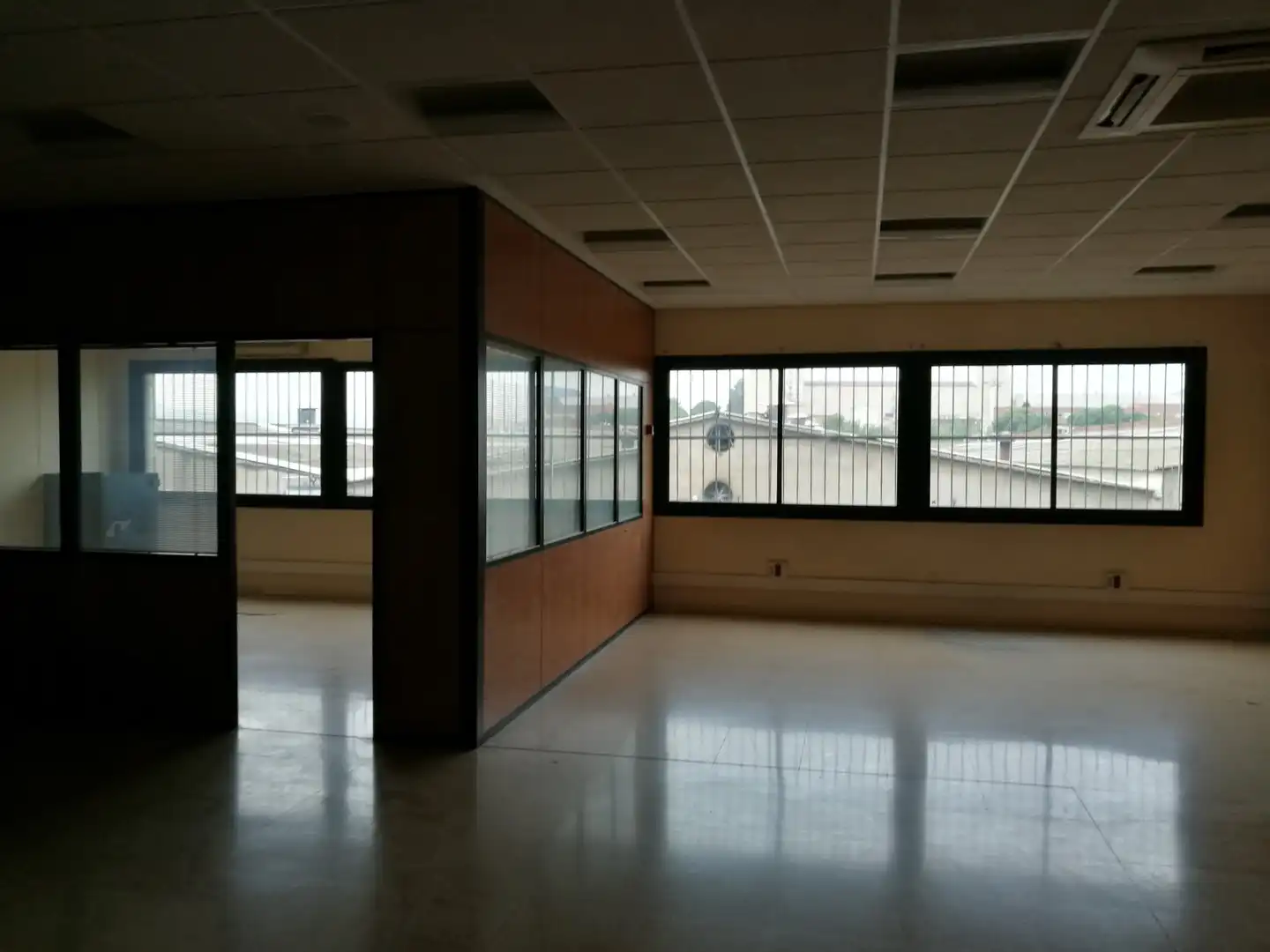 Nau industrial de lloguer en Sant Joan Despí