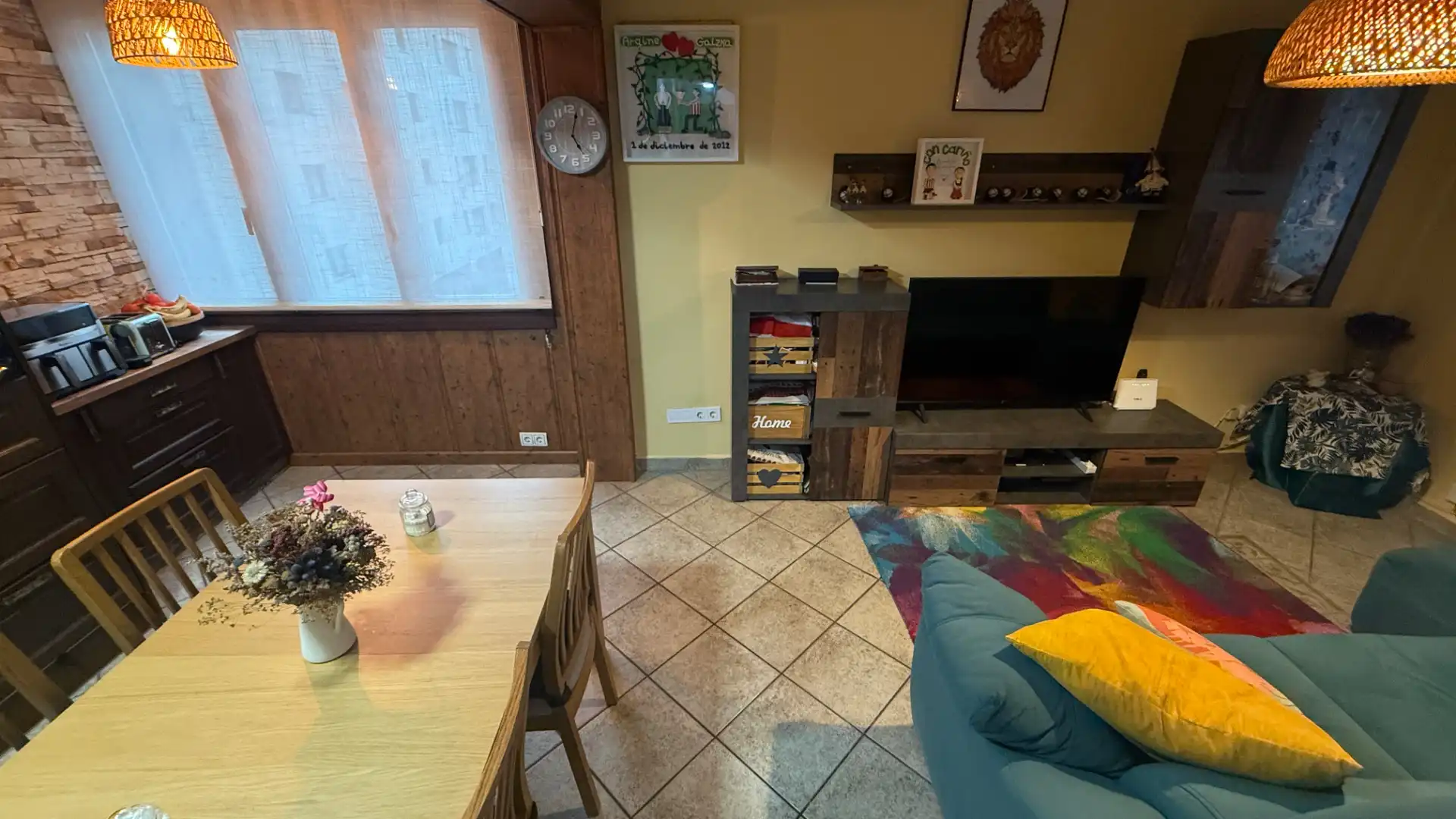 Sala d'estar de Pis en venda en Barakaldo  amb Calefacció i Moblat