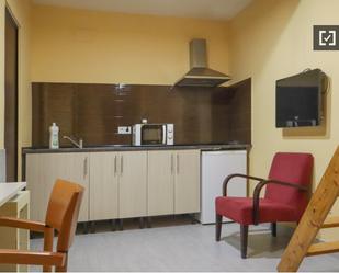 Kitchen of Flat to rent in  Madrid Capital  with Air Conditioner and Balcony