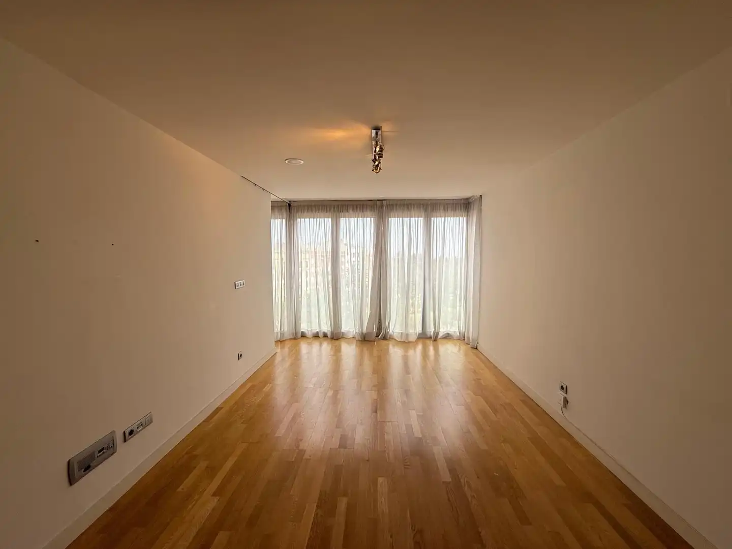 Sala d'estar de Pis en venda en Elche / Elx amb Aire condicionat, Calefacció i Parquet