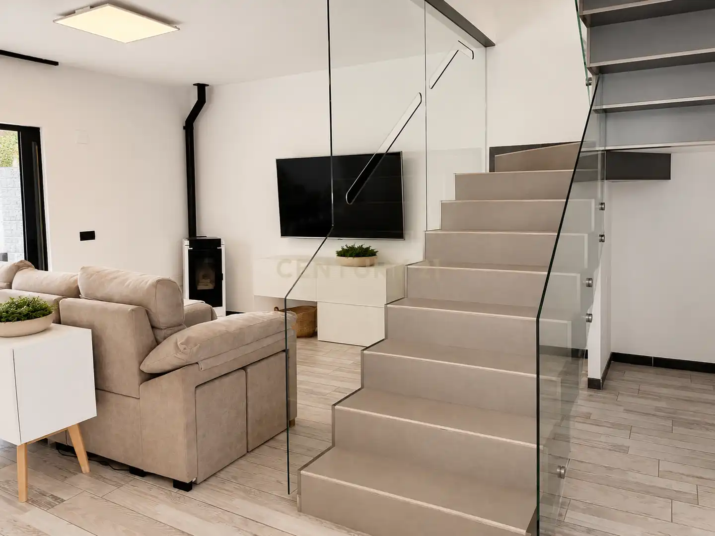 Living room of Houses for sale in Málaga  with Air Conditioner, Private garden and Storage room