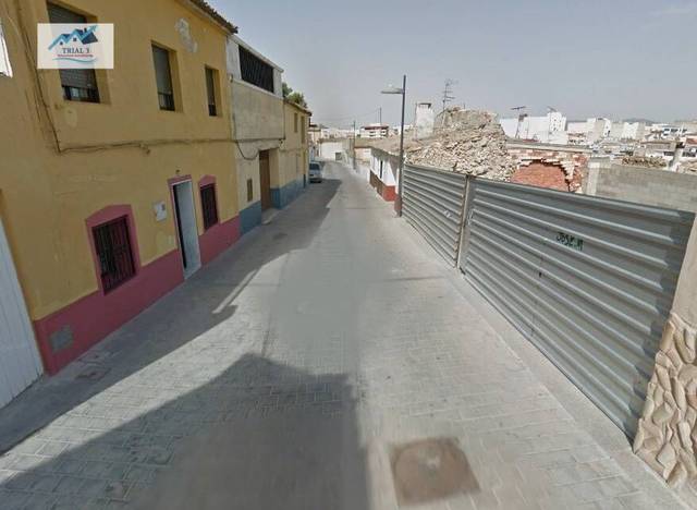 Casa adosada en Venta en Calle PEÑAS en El Rabal