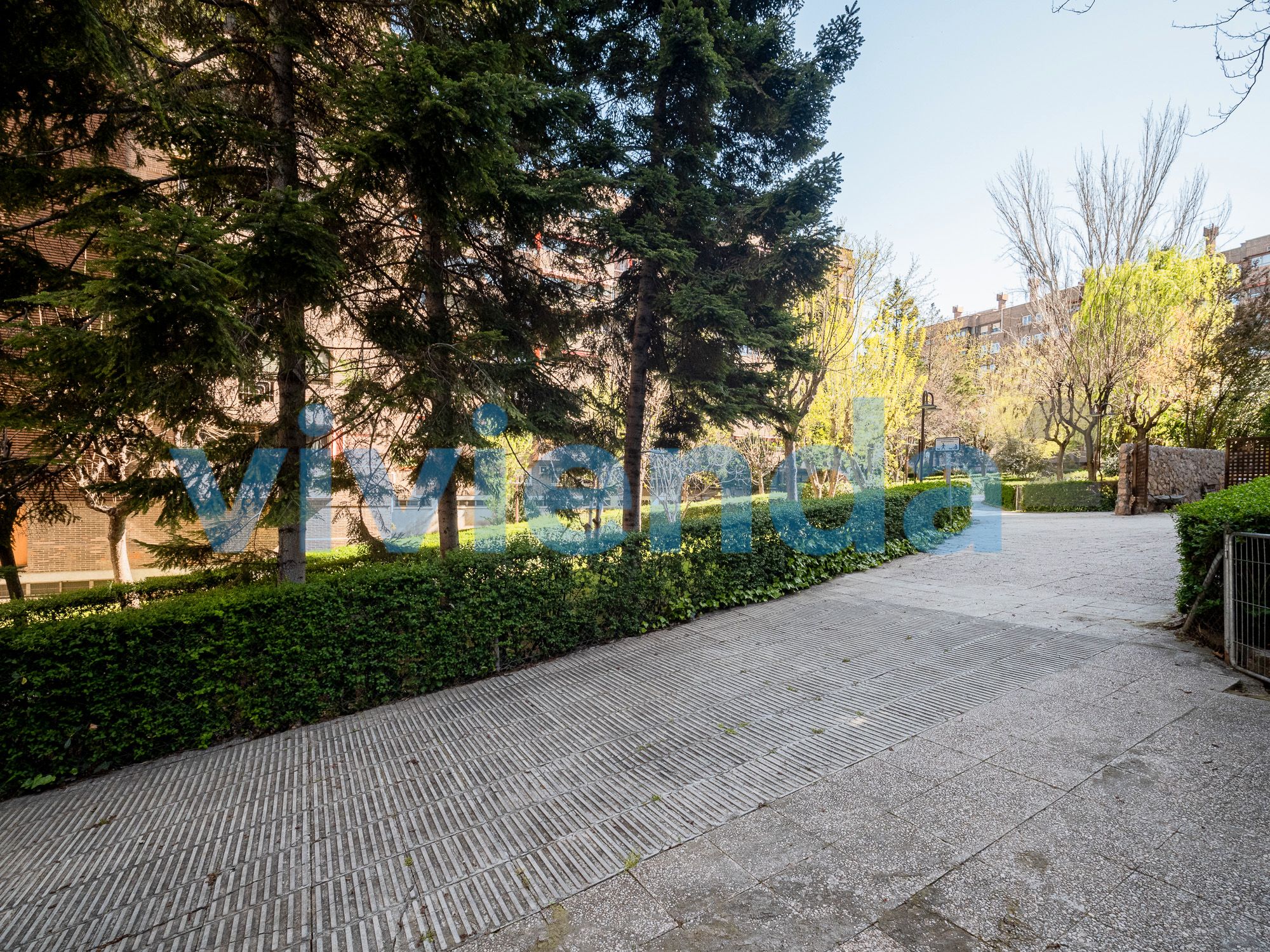 Flat for sale in Avenida Doctor Garcia Tapia, Media Legua