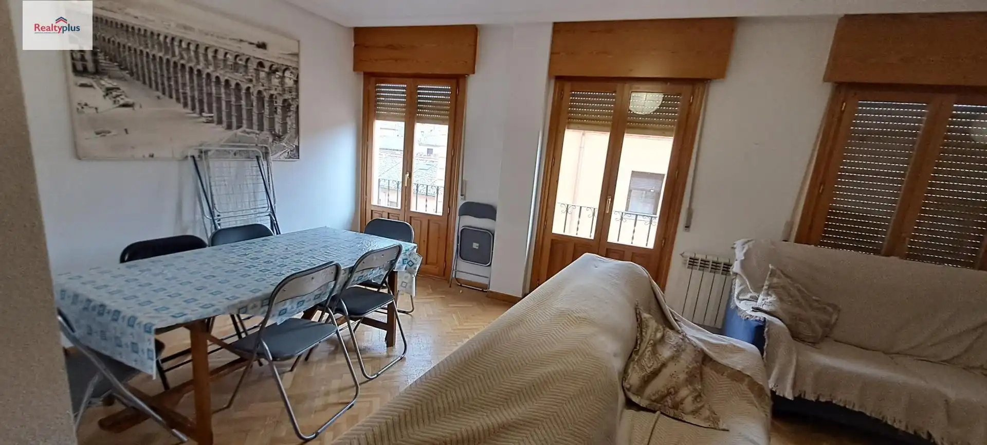 Habitación de Dúplex de alquiler en Segovia con Amueblado y Balcón
