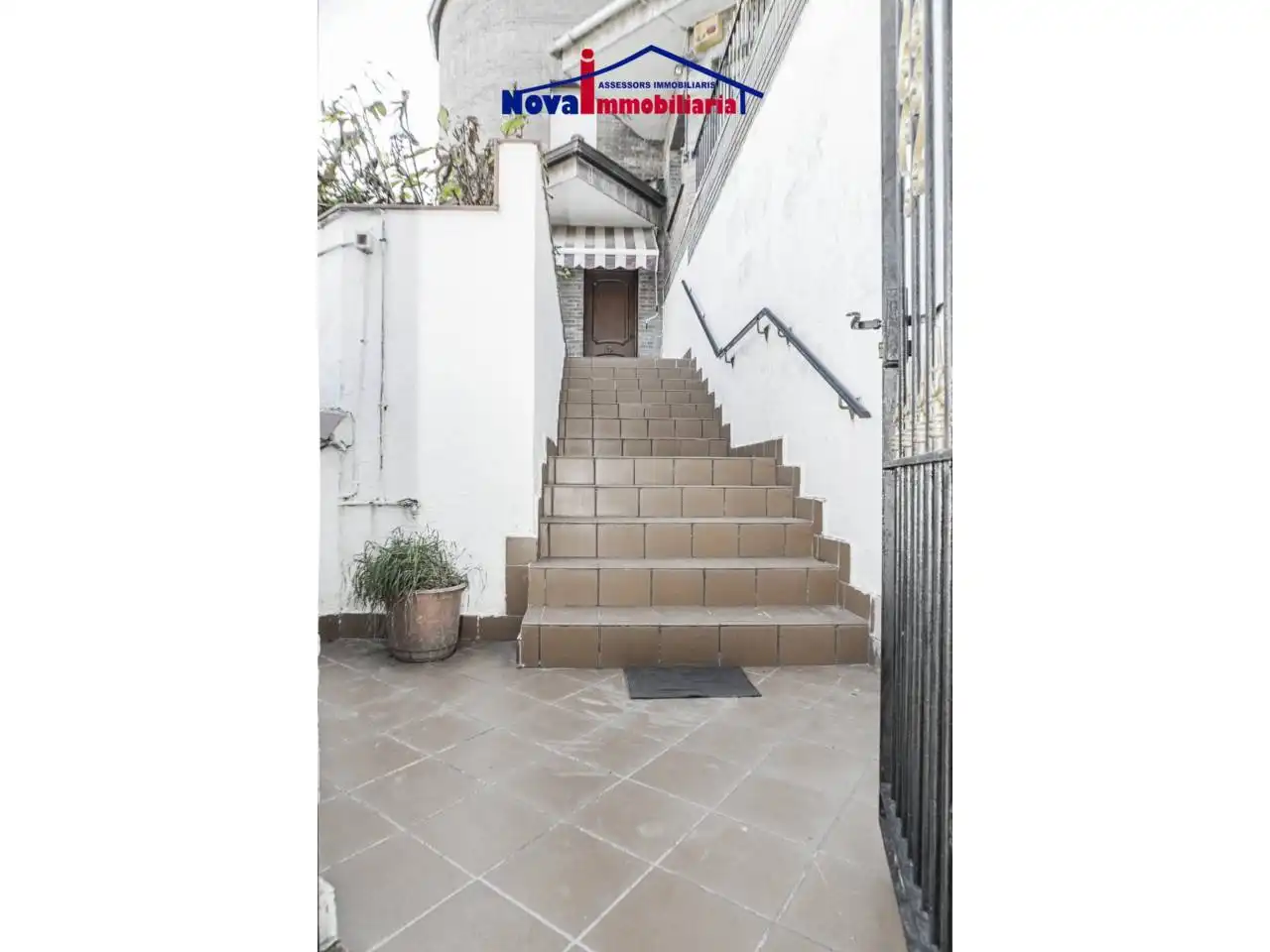 House with garden for sale in Calle Vallirana, imagen 9