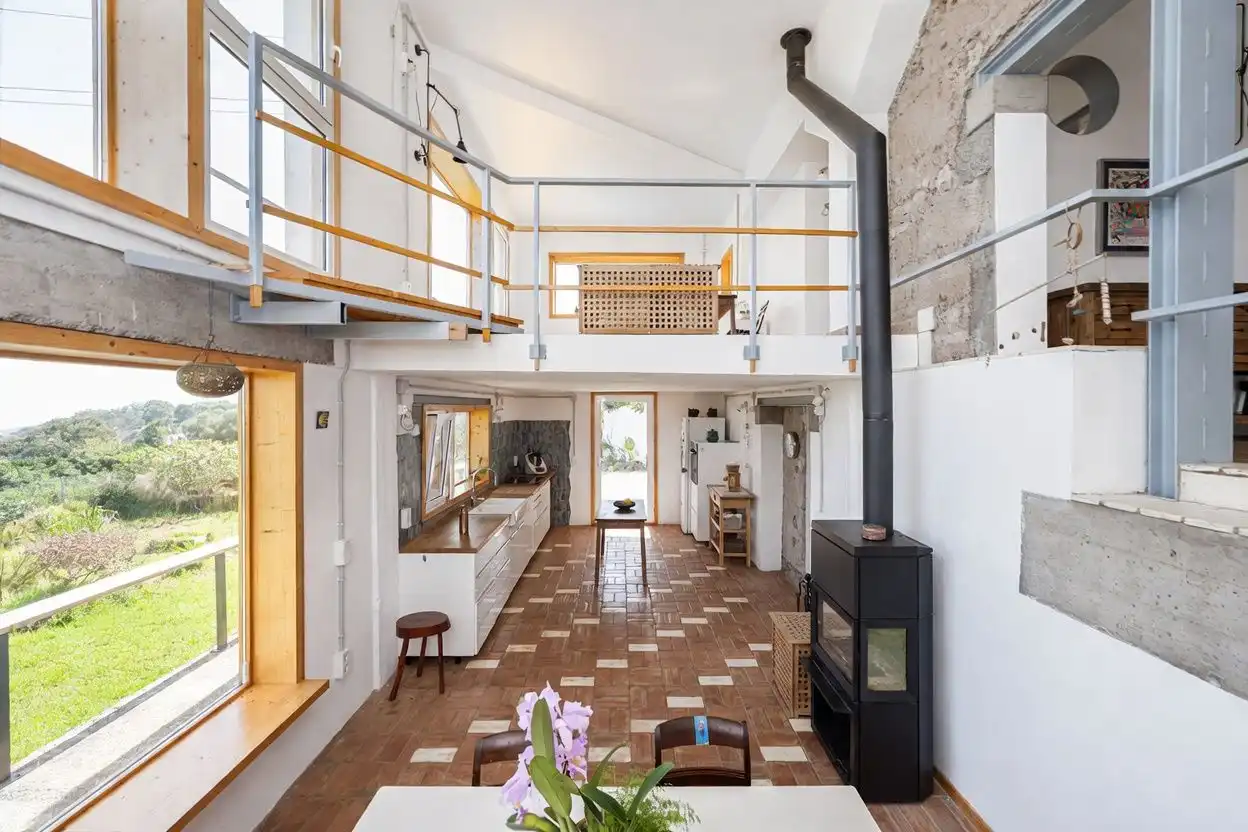 Casa con jardín en venta en Calle las Paredes 12